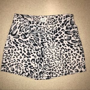 🌴Cache Animal Print Shorts